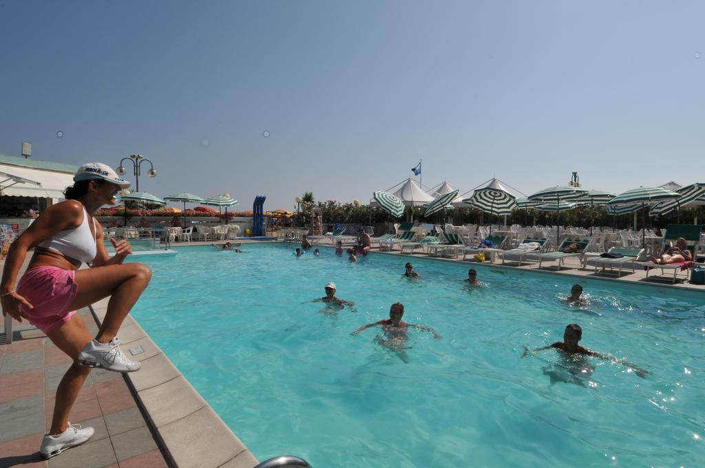 Hotel Marina ليدو دي يسولو المظهر الخارجي الصورة